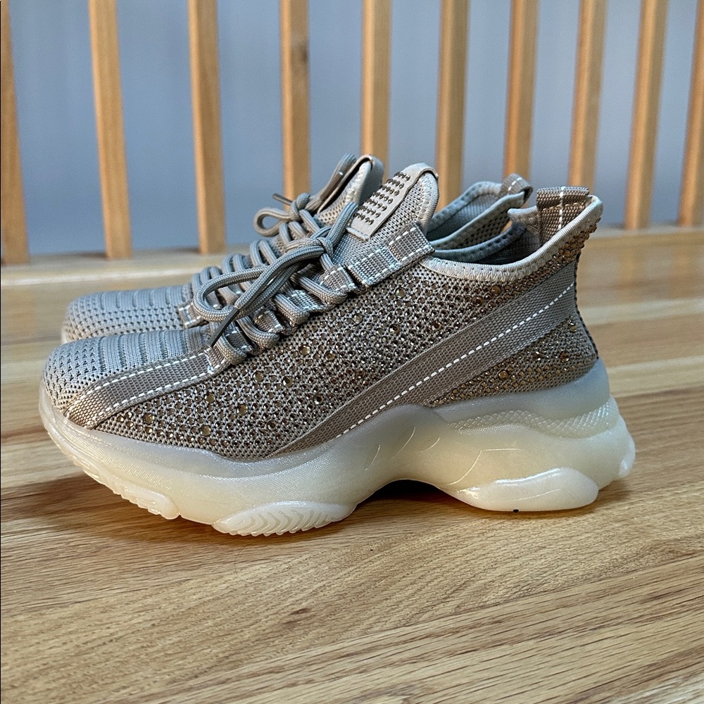 Stylish Tan Sneakers